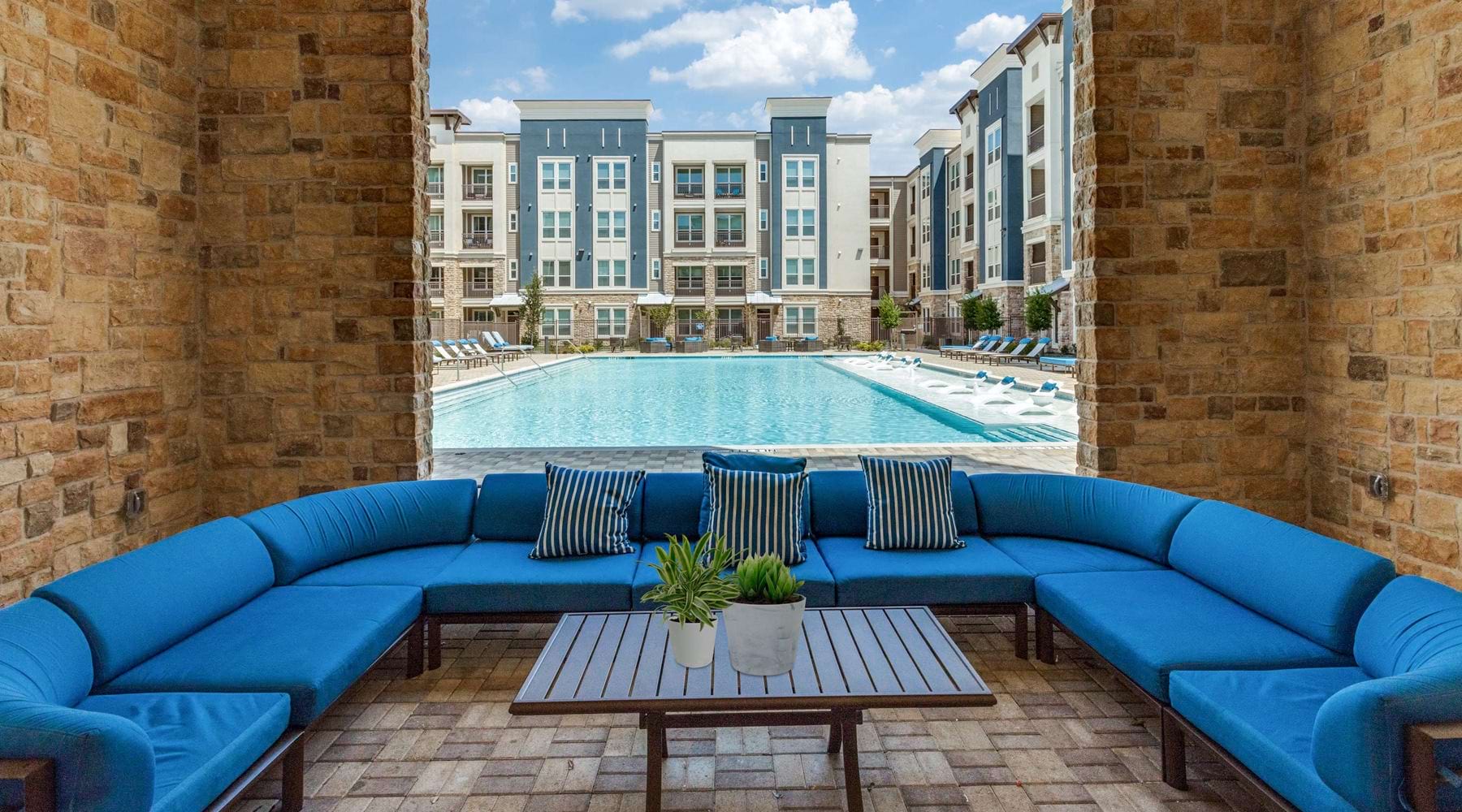 Pool Large seating area overlooking the pool